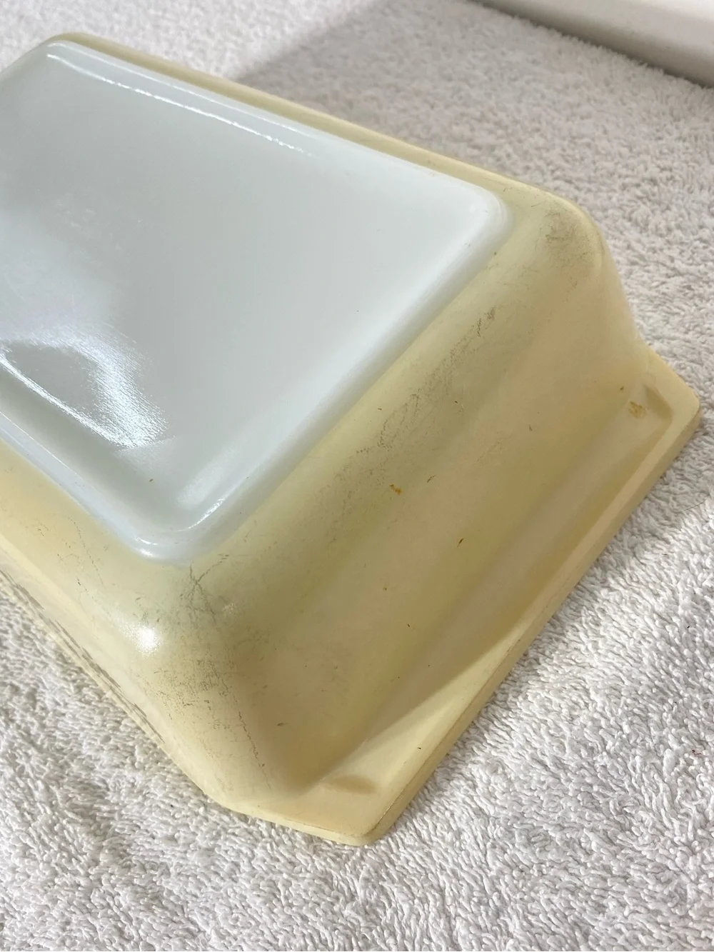 Vintage 1960–1963 PYREX Golden Acorn #575-B 2 Quart Space Saver Baking Dish - Picture 11 of 16